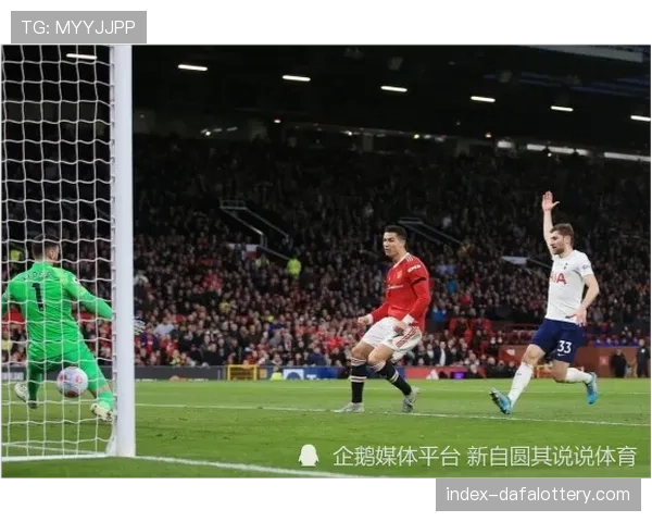 多古场均2.5次过人成功 曼联边路爆点终得解决